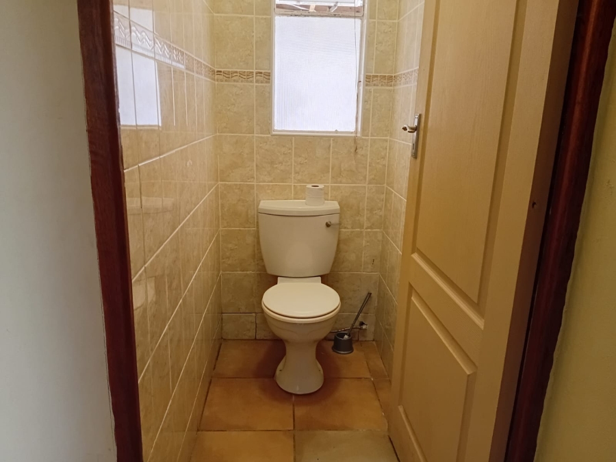 3 Bedroom Property for Sale in Sunnyridge Eastern Cape